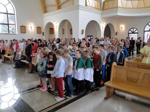2 października 2016 - Wręczenie różańców dzieciom komunijnym