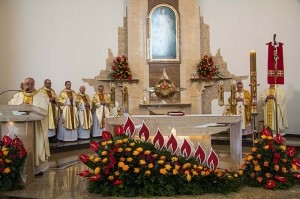 Bp Stanisław Jamrozek z posługą w naszej parafii