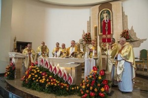 Bp Stanisław Jamrozek z posługą w naszej parafii