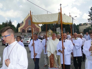 Pośród nas idzie Błogosławiony…