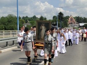 Pośród nas idzie Błogosławiony…