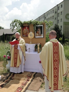 Pośród nas idzie Błogosławiony…