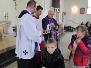 Poświęcenie książeczek do nabożeństwa