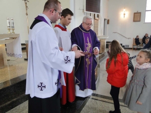 Poświęcenie książeczek do nabożeństwa