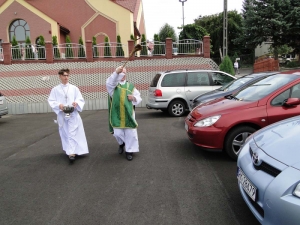 Błogosławieństwo kierowców, poświęcenie pojazdów i parkingu