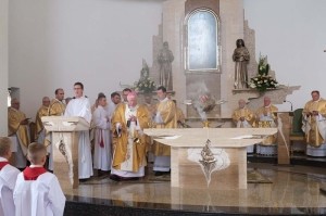 Konsekracja kościoła i jubileusz parafii