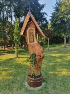 Poświęcenie kapliczki z Chrystusem Frasobliwym
