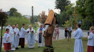 Poświęcenie kapliczki z Chrystusem Frasobliwym