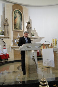 Idzie, idzie Bóg prawdziwy - Boże Ciało 2021