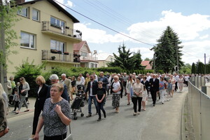 Idzie, idzie Bóg prawdziwy - Boże Ciało 2021