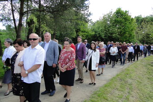 Idzie, idzie Bóg prawdziwy - Boże Ciało 2021
