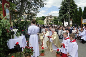Idzie, idzie Bóg prawdziwy - Boże Ciało 2021