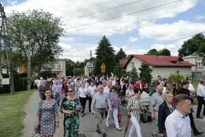 Idzie, idzie Bóg prawdziwy - Boże Ciało 2021