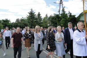 Idzie, idzie Bóg prawdziwy - Boże Ciało 2021