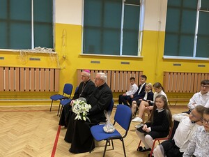 Wizyta Księdza Biskupa w szkole