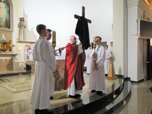 Wielki Piątek – Wykonało się!