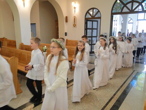 Majowa Fatima - Odmawiajcie codziennie różaniec