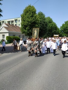Procesja eucharystyczna do czterech ołtarzy
