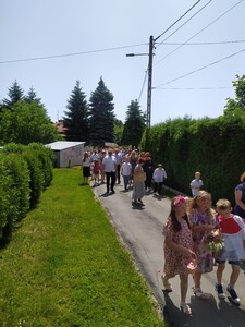 Procesja eucharystyczna do czterech ołtarzy