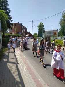 Procesja eucharystyczna do czterech ołtarzy