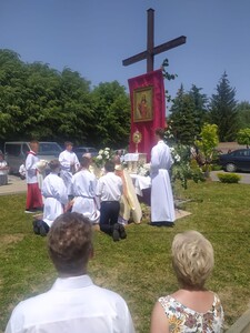 Procesja eucharystyczna do czterech ołtarzy