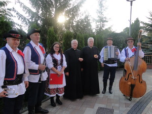 MB Zielnej - dziękczynienie za kapłaństwo, parafię i tegoroczne plony