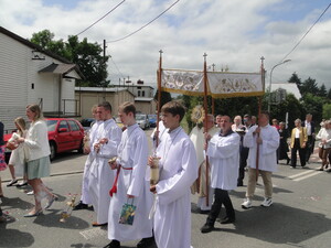 Dziękczynienie Bogu za dar Eucharystii