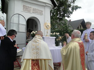 Dziękczynienie Bogu za dar Eucharystii