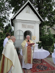 Dziękczynienie Bogu za dar Eucharystii