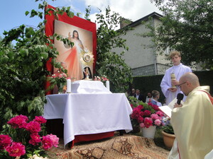 Dziękczynienie Bogu za dar Eucharystii