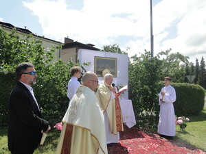 Dziękczynienie Bogu za dar Eucharystii