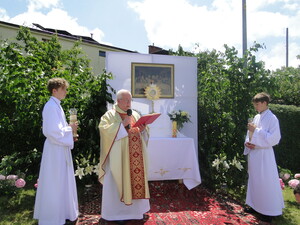 Dziękczynienie Bogu za dar Eucharystii
