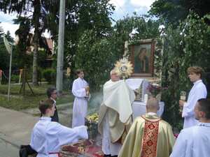 Dziękczynienie Bogu za dar Eucharystii