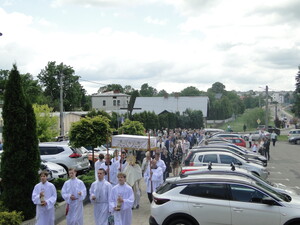 Dziękczynienie Bogu za dar Eucharystii