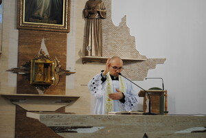 Wielka Noc: światło - słowo - woda - uczta
