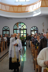 Wielka Noc: światło - słowo - woda - uczta