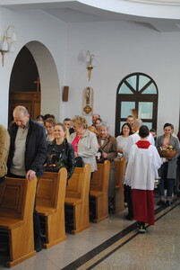 Wielka Noc: światło - słowo - woda - uczta