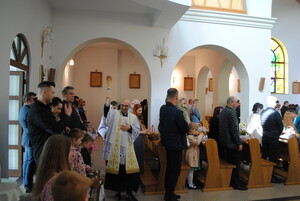 Wielka Noc: światło - słowo - woda - uczta