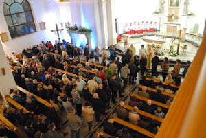 Wielka Noc: światło - słowo - woda - uczta