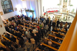 Wielka Noc: światło - słowo - woda - uczta