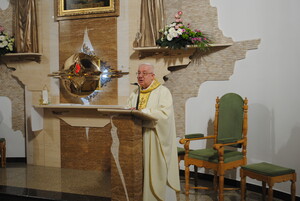 Wielka Noc: światło - słowo - woda - uczta