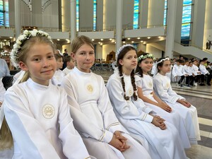 Dzieci komunijne u Jezusa Miłosiernego