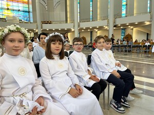 Dzieci komunijne u Jezusa Miłosiernego