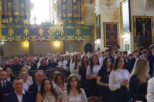 Młodzież umocniona darami Ducha Świętego