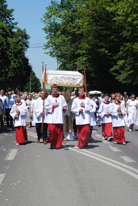 Jezus jest wśród nas – procesja Bożego Ciała 2025
