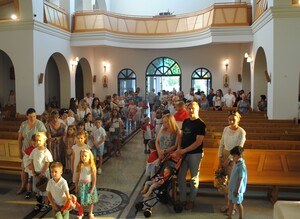 Błogosławieństwo dzieci i wianków