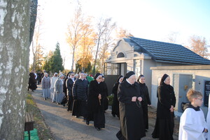 Wspólna modlitwa na krośnieńskim cmentarzu