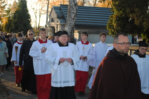Wspólna modlitwa na krośnieńskim cmentarzu