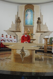 „Wykonało się” – Wielkopiątkowa Liturgia Męki Pańskiej