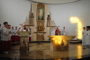 „Wykonało się” – Wielkopiątkowa Liturgia Męki Pańskiej